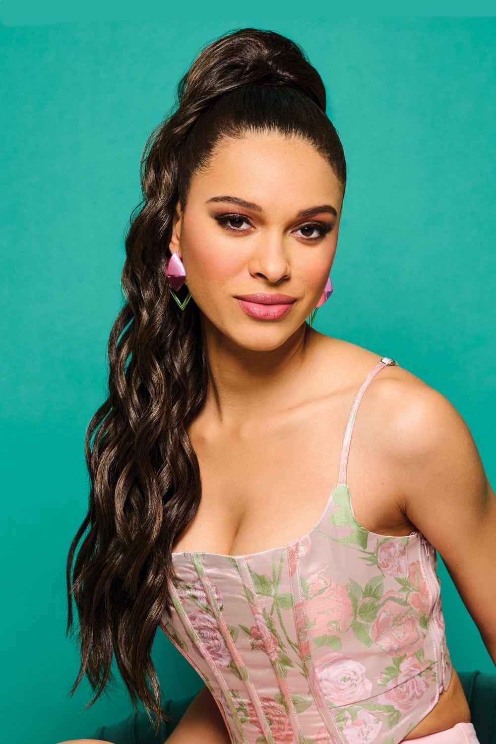 26-Inch Trending Waves Pocket Pony by Kim Kimble Extra-Long Wavy