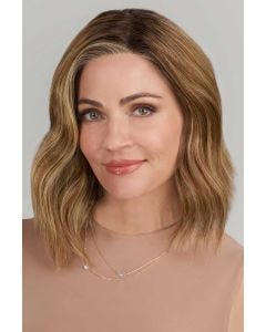 Afro American woman in a chin length medium brown wavy lace front wig
