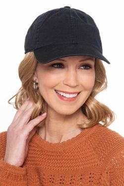Margot Baseball Cap with Hair by Cardani | Heat Friendly Wavy Hair Hat-HF 25H | Honey Blonde-Black Hat