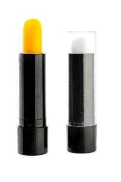 Vitamin C and E lip balm