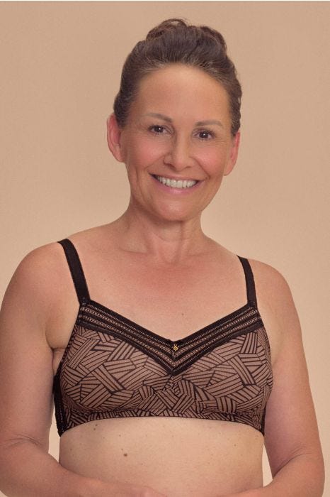 Brooke Wire-Free V Neck Mastectomy Bra by Amoena | Smooth Pocketed Bra for Everyday Wear