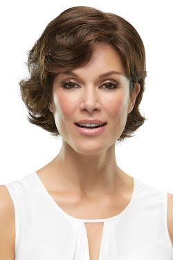 Woman in a dark brown short wiglet