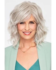 Shoulder-length wavy bob wig with side-swept bangs 